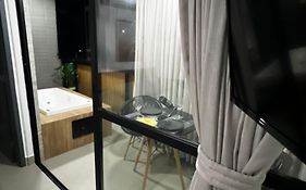 UaiFlat! Conforto, praticidade e com jacuzzi!